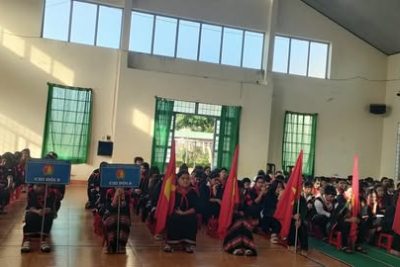 Sáng ngày 6.10.2025 TV phối hợp Liên đội triển khai tuyên truyền Tuần lễ học tâp suốt đời từ ngày 01-07/10/2025