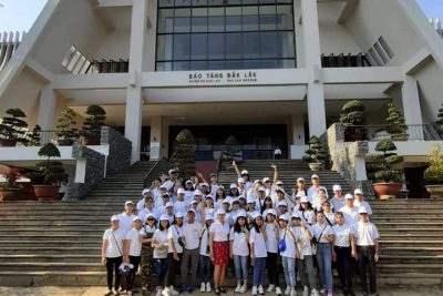 HỌC SINH NỘI TRÚ THAM QUAN TRẢI NGHIỆM THỰC TẾ TẠI BẢO TÀNG ĐĂK LAK VÀ NHÀ ĐẦY BMT
