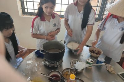 Hoạt động trải nghiệm của các em học sinh nội trú
