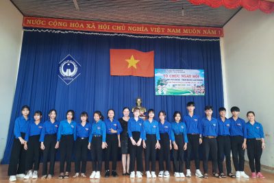 Lễ kết nạp Đoàn viên năm học 2020 – 2021